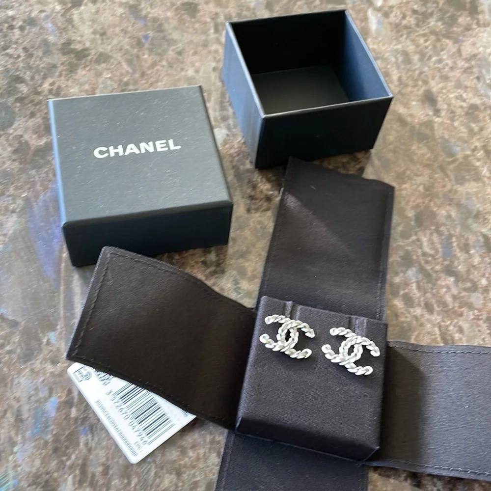 Chanel 22p ruthenium white earrings classic cc logo pierced